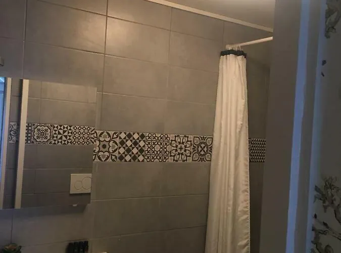 Alloggio in famiglia Garden Or Economy *